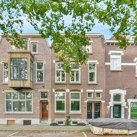 Holiday home Herenhuis In Het Stadscentrum *