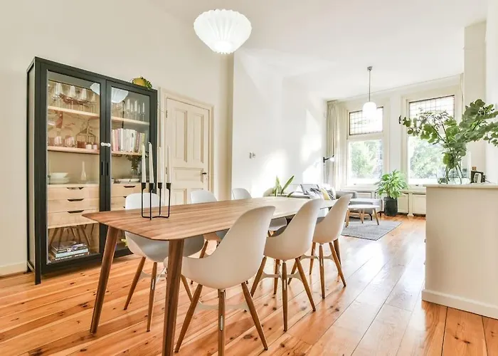 Herenhuis In Het Stadscentrum Holiday home *