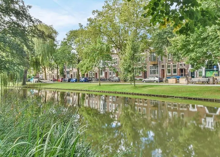 Herenhuis In Het Stadscentrum Holiday home *